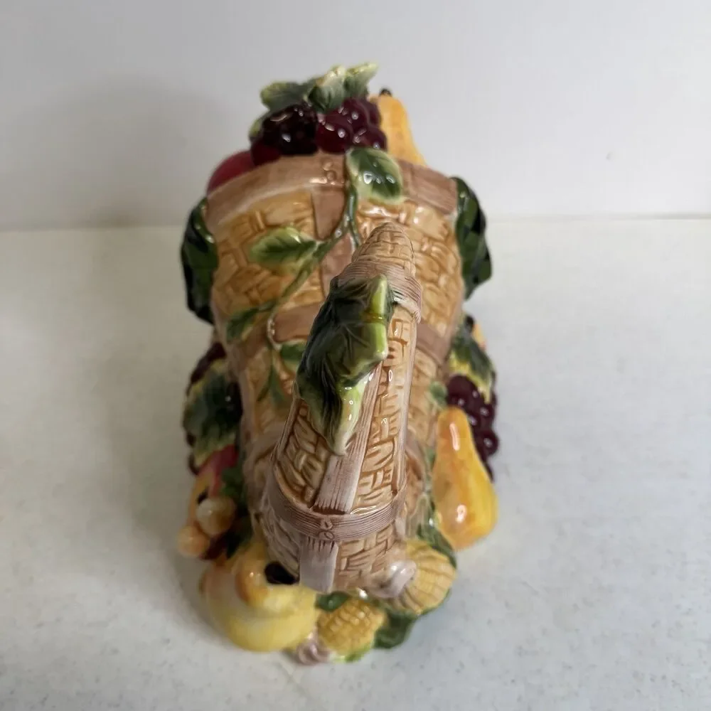 Fall Cornucopia Decor - Picture 4 of 7